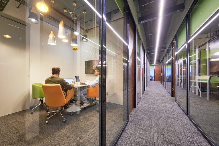 Plaza Cubes - Papirus Plaza