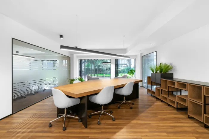 Regus - Kore Şehitleri Street