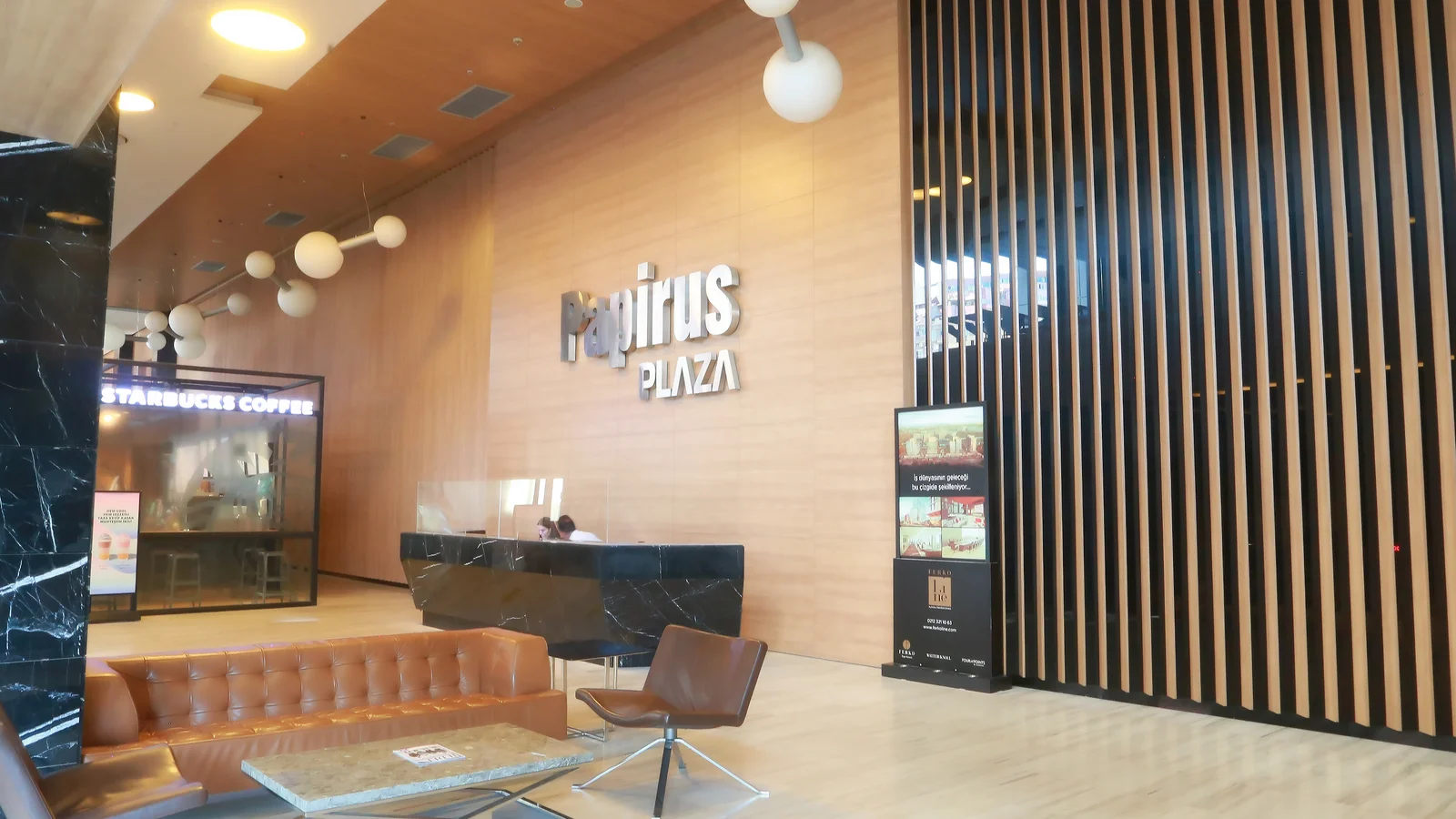 Papirus Plaza